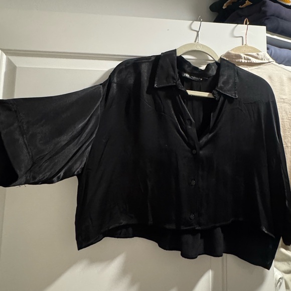 ZARA Cream and Black Satin Button-Up Crop Blouses - Picture 4 of 4